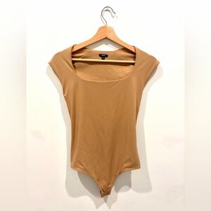 Express SMALL Body Contour Scoop Neck Short Sleeve Brown Tan Tank Bodysuit